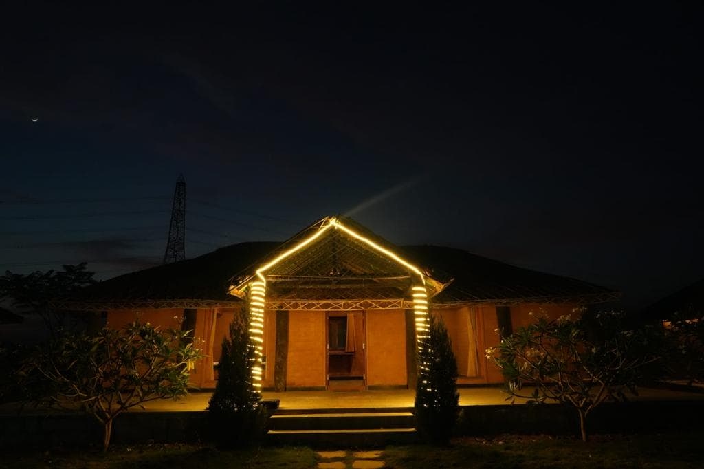 Wood Aura Farmhouse, private farmhouse in Chevella, Hyderabad – photo 4