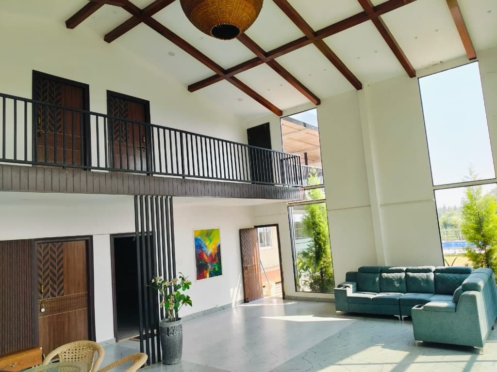 Glassway House, private farmhouse in Moinabad, Hyderabad – photo 6