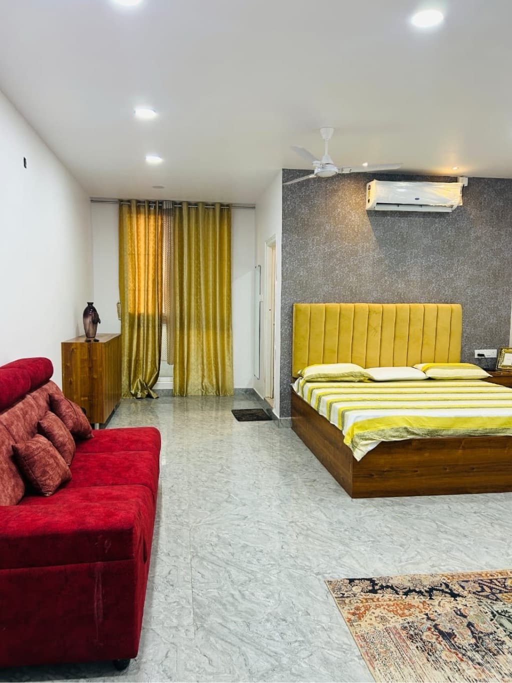 Glassway House, private farmhouse in Moinabad, Hyderabad – photo 10