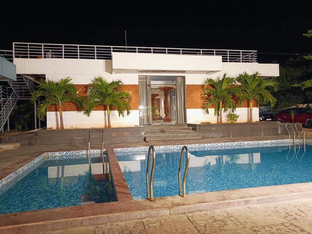 Velora Farmstay, private farmhouse in Shamshabad, Hyderabad
