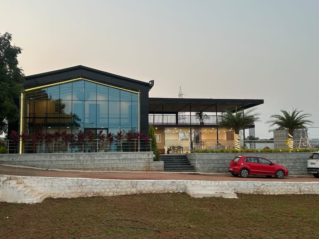 Glassway House, private farmhouse in Moinabad, Hyderabad