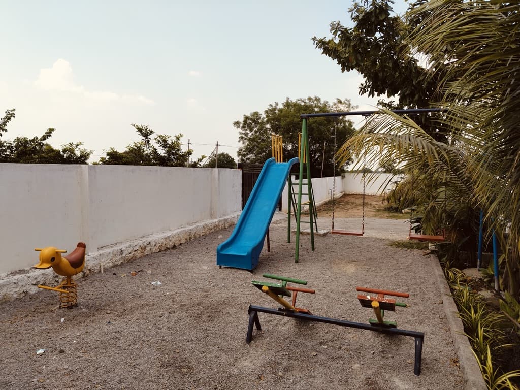 Glassway House, private farmhouse in Moinabad, Hyderabad – photo 3