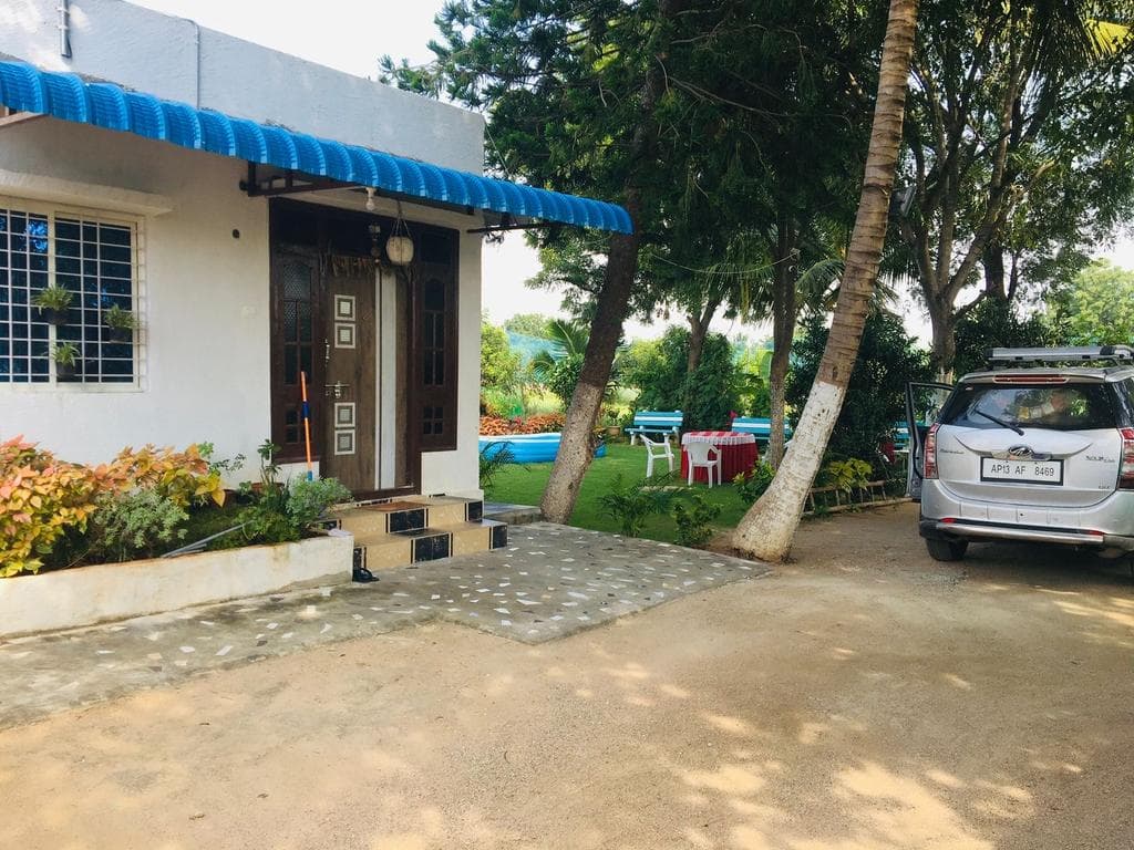 Open Field Villa, private farmhouse in Moinabad, Hyderabad