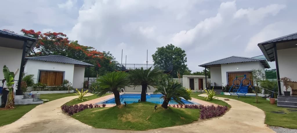 Melora Grand - Box Cricket, private farmhouse in Moinabad, Hyderabad – photo 2