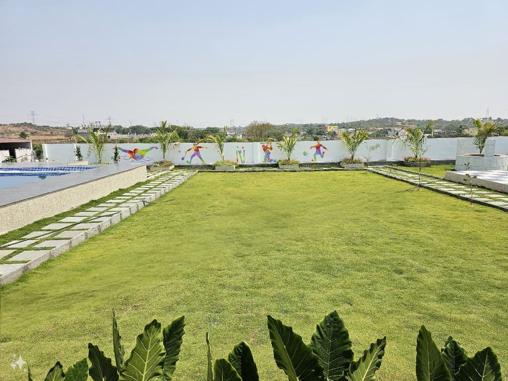 PJ Green Castle, private farmhouse in Kadthal, Hyderabad – photo 9