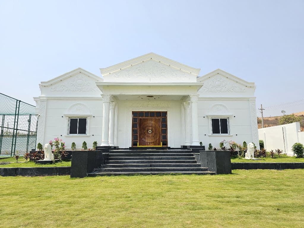 PJ Green Castle, private farmhouse in Kadthal, Hyderabad