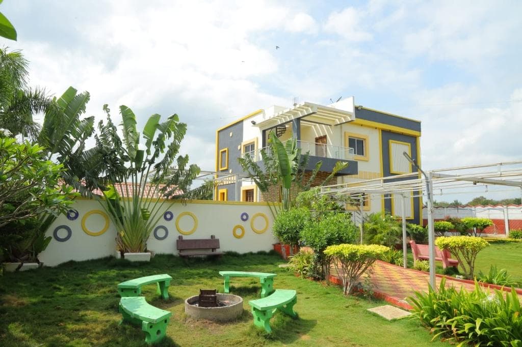 Siri Green Acres Farmhouse, private farmhouse in Moinabad, Hyderabad – photo 2