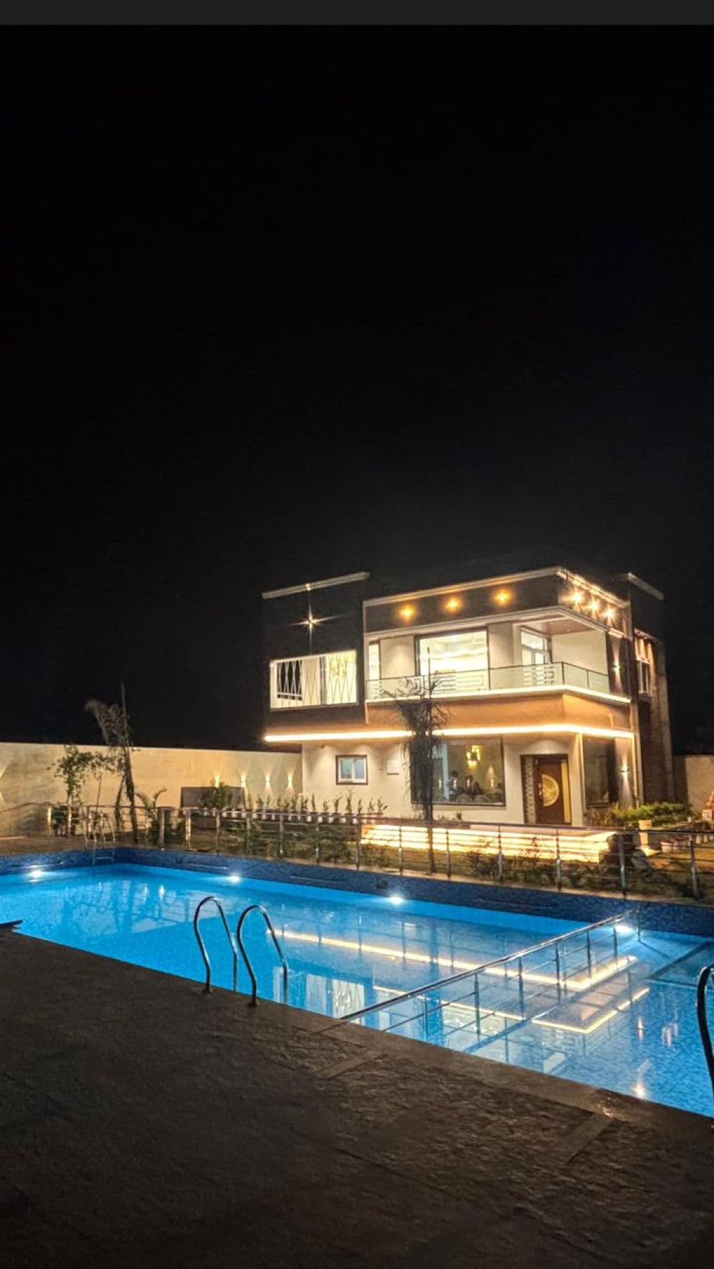 Brown Farm Retreat, private farmhouse in Moinabad, Hyderabad