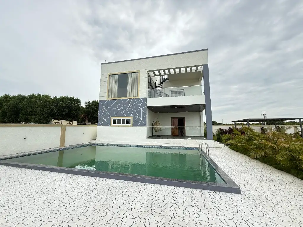 M farms, private farmhouse in Moinabad, Hyderabad