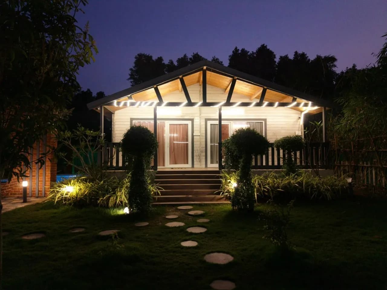 wooden escape, private farmhouse in Moinabad, Hyderabad – photo 7