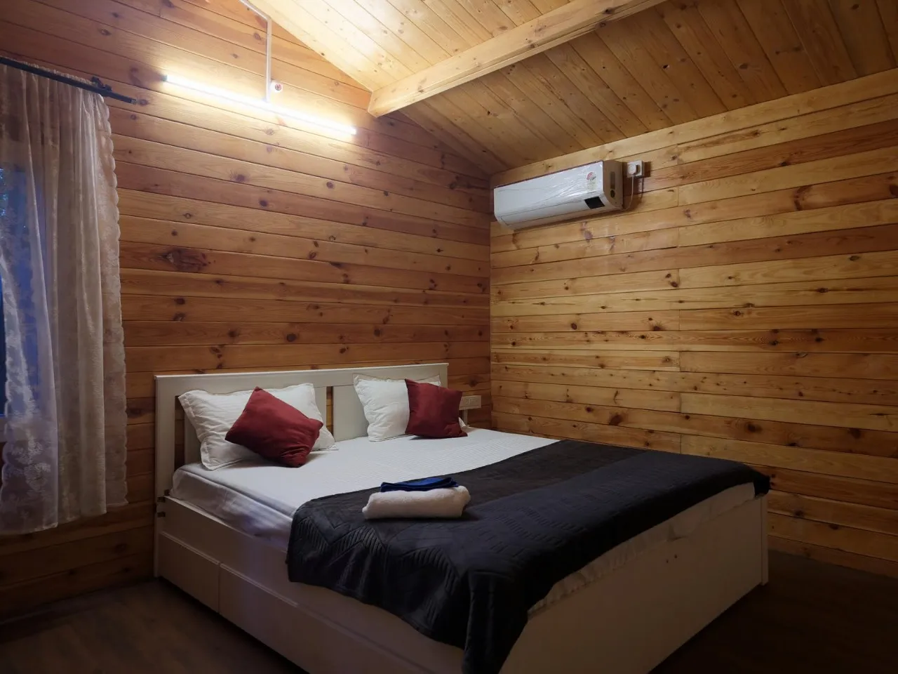 wooden escape, private farmhouse in Moinabad, Hyderabad – photo 10