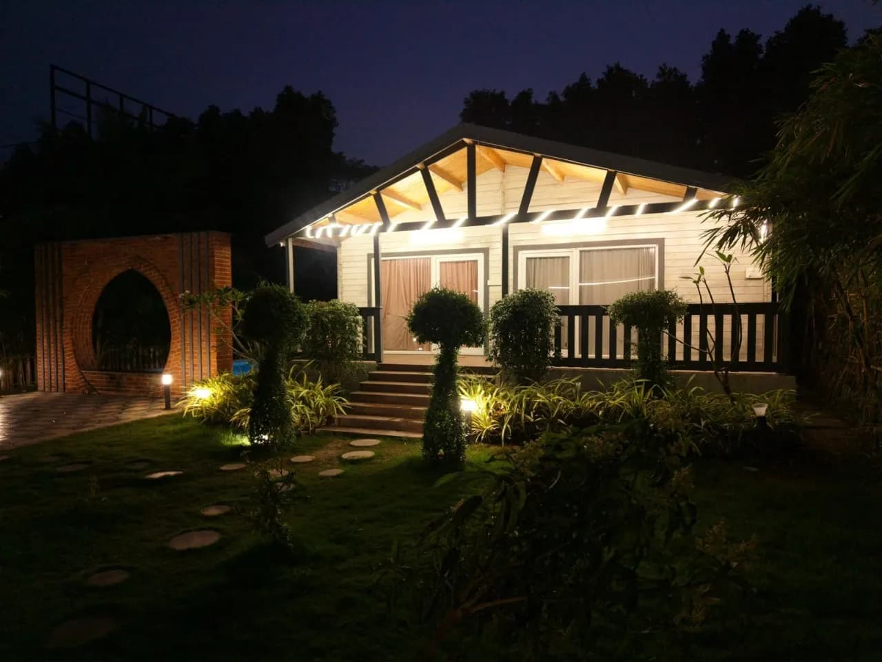 wooden escape, private farmhouse in Moinabad, Hyderabad