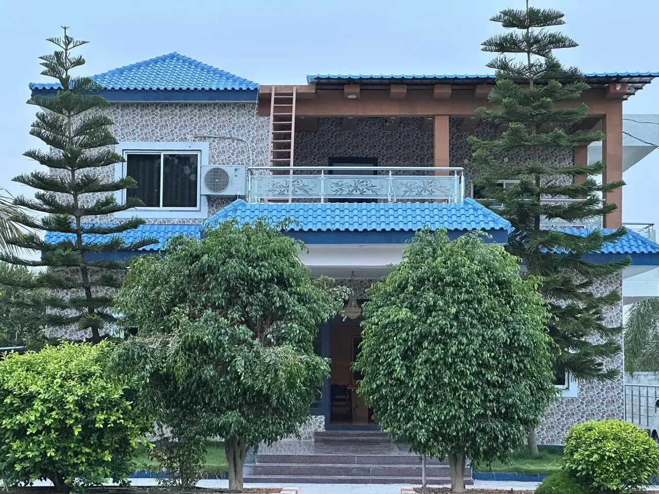 The Orchids FarmHouse, private farmhouse in Moinabad, Hyderabad