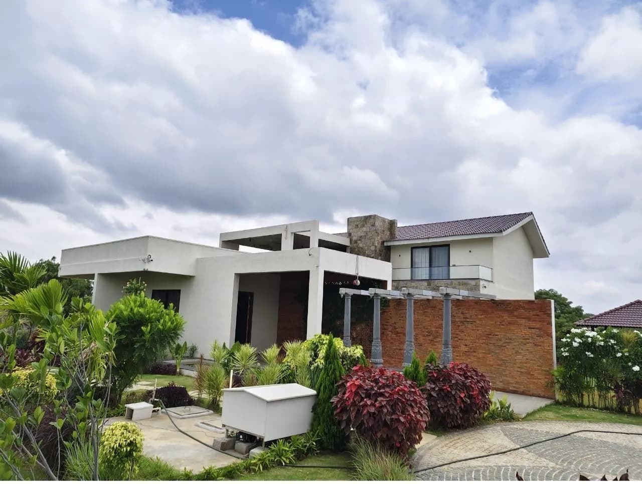 The Nature's Elegance, private farmhouse in Moinabad, Hyderabad