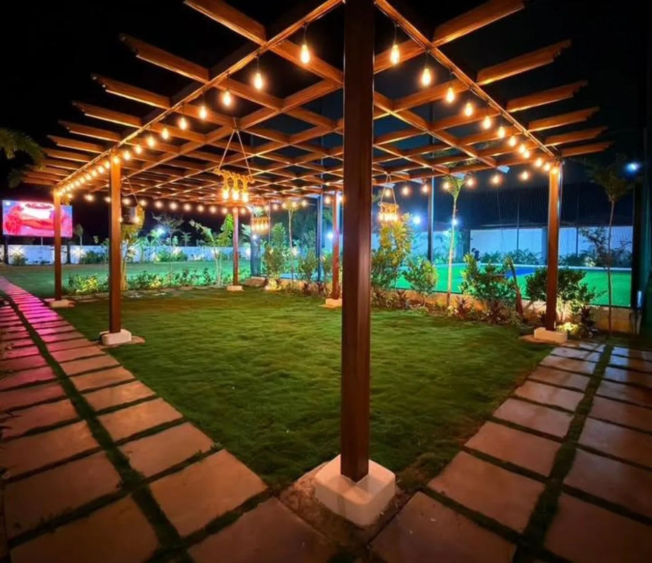 Outdoor sit-out at Aesthetic farm stay, Kothur